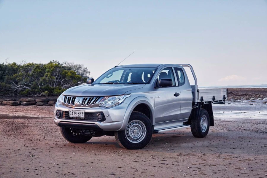 Mitsubishi Triton 4wd Cab Chassis No Bumper 05/2015 - 10/2018 - Towbar Kit - Image 4